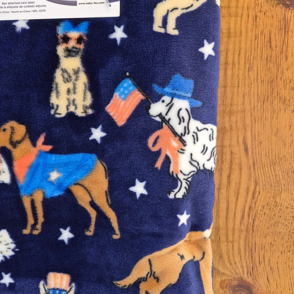 RJ Home Patriotic Dogs Plush Flannel Throw Blanket Navy Blue 50x70 4th of July - Picture 5 of 7